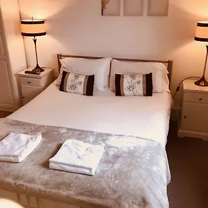 https://the-angerstein-hotel.brighton-hotels-england.com